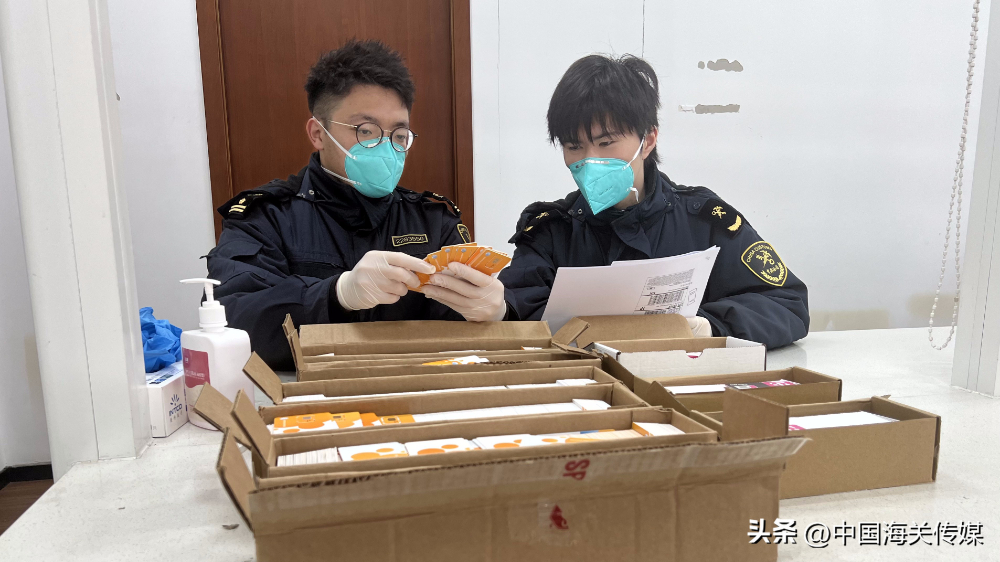 如何避免國際快遞被海關扣貨